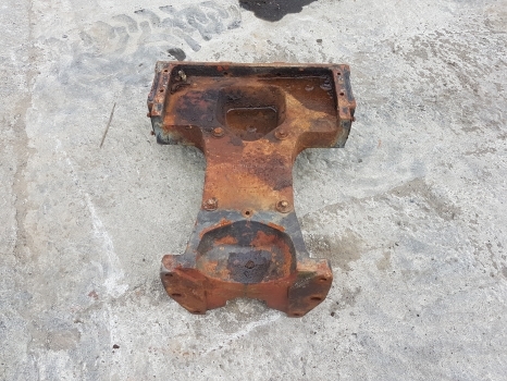 Fiat 70-90, 55-90, 60-90, 80-90 Front Axle Casting, Support 5120492, 5142827 - Prednja osovina za Traktor: slika 1 Fiat 70-90, 55-90, 60-90, 80-90 Front Axle Casting, Support 5120492, 5142827 - Prednja osovina za Traktor: slika 1