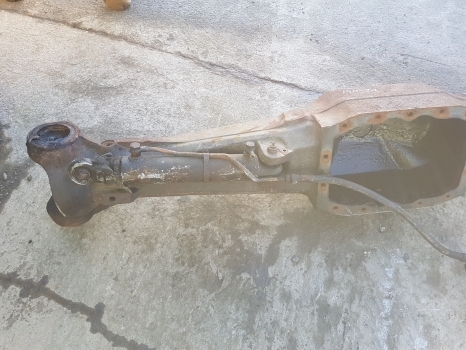 Fiat 90, F Series F120, F140, F130, 140-90 Front Axle Housing 5136886, 5162611 - Prednja osovina za Traktor: slika 4 Fiat 90, F Series F120, F140, F130, 140-90 Front Axle Housing 5136886, 5162611 - Prednja osovina za Traktor: slika 4