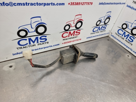 Fiat F, F-dt Series, F140, F120, F130 Switch Lever Windshield Wiper 5141941 - Električni sistem: slika 2 Fiat F, F-dt Series, F140, F120, F130 Switch Lever Windshield Wiper 5141941 - Električni sistem: slika 2