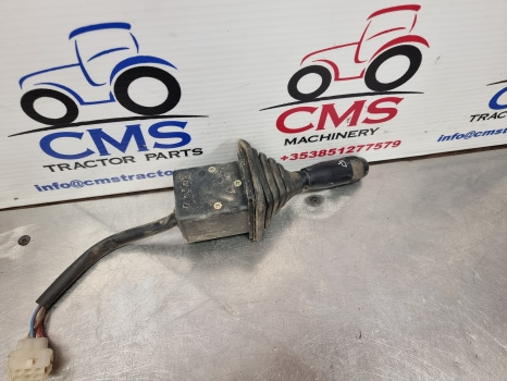 Fiat F, F-dt Series, F140, F120, F130 Switch Lever Windshield Wiper 5141941 - Električni sistem: slika 5 Fiat F, F-dt Series, F140, F120, F130 Switch Lever Windshield Wiper 5141941 - Električni sistem: slika 5