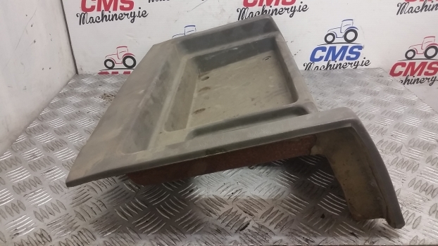 Fiat F140, F100, F120, F130, F140 Dt, F120 Dt, F130 Dtcab Interior Panel - Kabina i enterijer za Traktor: slika 5 Fiat F140, F100, F120, F130, F140 Dt, F120 Dt, F130 Dtcab Interior Panel - Kabina i enterijer za Traktor: slika 5