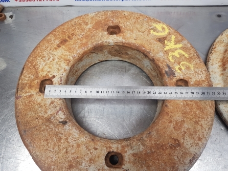 Ford 10, 600, 5000 Series, 5600, Wheel Weight 33kg, Pair 81802263, C5nn1n000a - Kontra teg: slika 3 Ford 10, 600, 5000 Series, 5600, Wheel Weight 33kg, Pair 81802263, C5nn1n000a - Kontra teg: slika 3