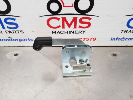 Ford 10 Series, David Brown, Deutz Door Lock Lh 87639168, E3nn94264a27aa - Vrata i delovi: slika 1 Ford 10 Series, David Brown, Deutz Door Lock Lh 87639168, E3nn94264a27aa - Vrata i delovi: slika 1