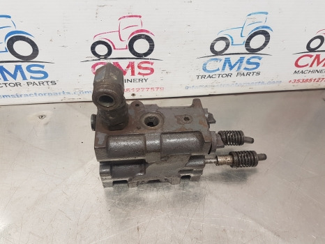 Ford 40, 10, Ts, Tw Tw5 Hydraulic Spool Valve Body Double E9nnb950bb, 81864874 - Hidraulika: slika 4 Ford 40, 10, Ts, Tw Tw5 Hydraulic Spool Valve Body Double E9nnb950bb, 81864874 - Hidraulika: slika 4