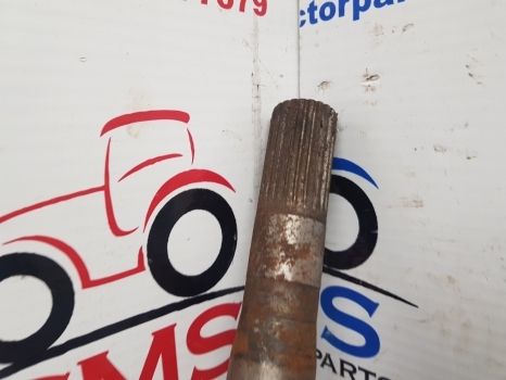 Ford 40 Carraro 709s Front Axle Drive Shaft Assy 81863155; Car125156; Car40887 - Polosovina za Traktor: slika 5 Ford 40 Carraro 709s Front Axle Drive Shaft Assy 81863155; Car125156; Car40887 - Polosovina za Traktor: slika 5