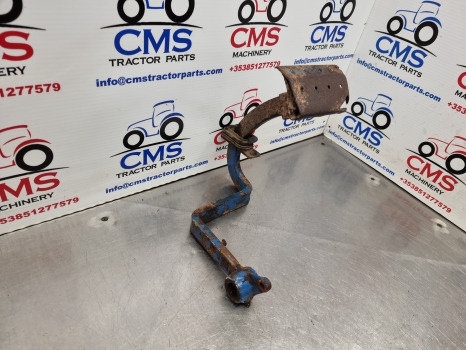 Ford 4610, 10 Series, Lp Cab Brake Pedal D4nn2n003c - Pedala za Traktor: slika 2 Ford 4610, 10 Series, Lp Cab Brake Pedal D4nn2n003c - Pedala za Traktor: slika 2