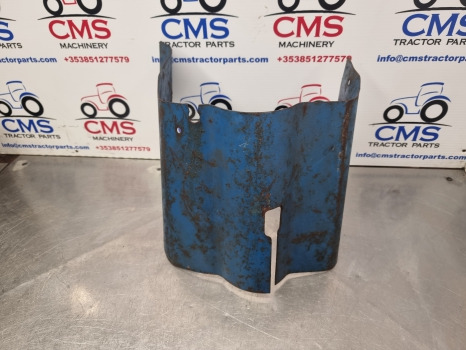 Ford 5000, 7000 Steering Column Cover - Kabina i enterijer: slika 3 Ford 5000, 7000 Steering Column Cover - Kabina i enterijer: slika 3