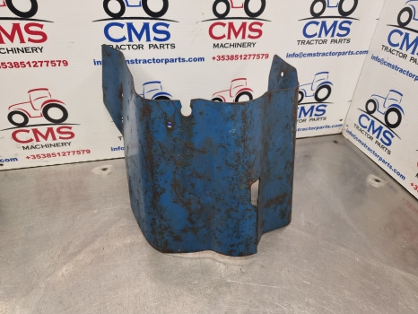 Ford 5000, 7000 Steering Column Cover - Kabina i enterijer: slika 1 Ford 5000, 7000 Steering Column Cover - Kabina i enterijer: slika 1