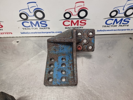 Ford 6610, 10 Series, Front Fenders Bracket Rhs E2nn16n078aa12b - Blatobran: slika 1 Ford 6610, 10 Series, Front Fenders Bracket Rhs E2nn16n078aa12b - Blatobran: slika 1