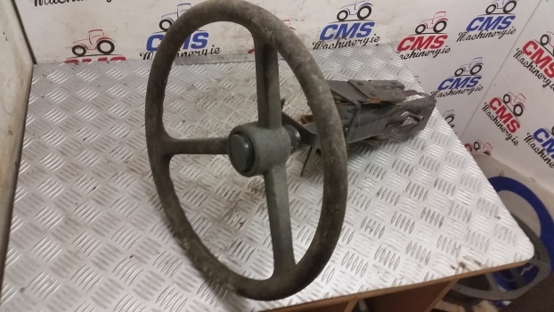 Ford 7840, 40 Series Steering Column Assembly With Steering Wheel 82009382 - Volan za Traktor: slika 3 Ford 7840, 40 Series Steering Column Assembly With Steering Wheel 82009382 - Volan za Traktor: slika 3