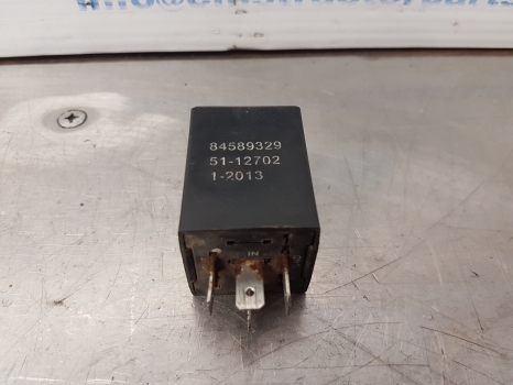 Ford 7840, 6640, 7740, 8240 Time Relay F0nn14n135ba, 84589329, 81867839 - Relej za Traktor: slika 1 Ford 7840, 6640, 7740, 8240 Time Relay F0nn14n135ba, 84589329, 81867839 - Relej za Traktor: slika 1