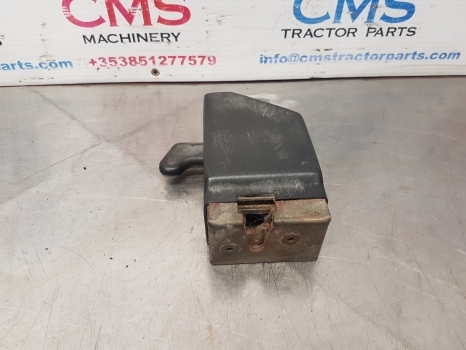 Ford 8210, 7710, 7810 Super Q Cab Latch Rhs E4nn94218n40ac, E4nn94218n26ab - Kabina i enterijer za Traktor: slika 4 Ford 8210, 7710, 7810 Super Q Cab Latch Rhs E4nn94218n40ac, E4nn94218n26ab - Kabina i enterijer za Traktor: slika 4