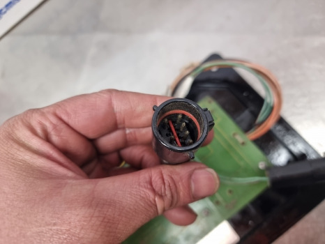 Ford New Holland Fiat 7840, 8160 Draft Control 82002538, F0nnt939ac, 92070082 - Električni sistem: slika 3 Ford New Holland Fiat 7840, 8160 Draft Control 82002538, F0nnt939ac, 92070082 - Električni sistem: slika 3