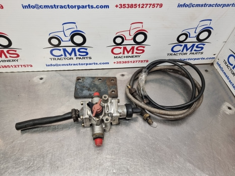 Ford New Holland Reifenfullen Control Valve Assy Reifenfullen - Hidraulika: slika 1 Ford New Holland Reifenfullen Control Valve Assy Reifenfullen - Hidraulika: slika 1