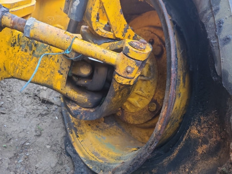 Jcb 533-105 Front Axle Hub Rhs Complete 453/23102, 453/23303, 450/12416 - Prednja osovina za Oprema za rukovanje materijalima: slika 3 Jcb 533-105 Front Axle Hub Rhs Complete 453/23102, 453/23303, 450/12416 - Prednja osovina za Oprema za rukovanje materijalima: slika 3