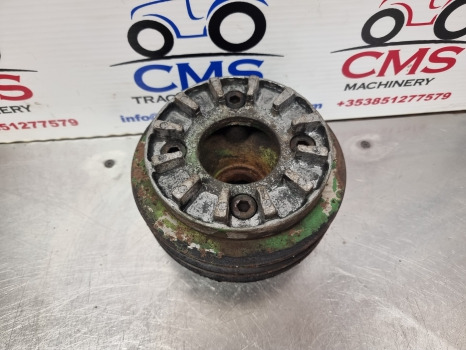 John Deere 1950, 2040, 2140, Crankshaft Pulley R70443 - Zatezač remena za Traktor: slika 5 John Deere 1950, 2040, 2140, Crankshaft Pulley R70443 - Zatezač remena za Traktor: slika 5