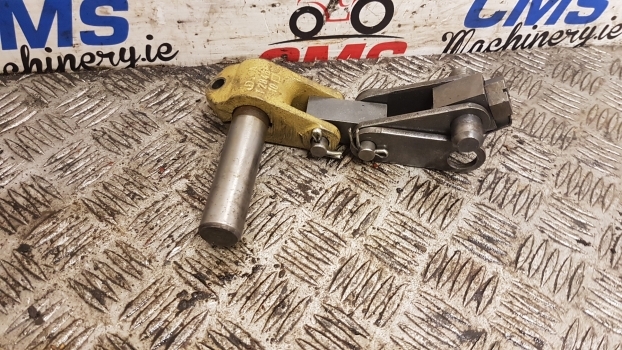 John Deere 40, 50, 41, 51 Series 3050, 3350 Handbrake Linkage T28486 - Delovi kočnica za Traktor: slika 3 John Deere 40, 50, 41, 51 Series 3050, 3350 Handbrake Linkage T28486 - Delovi kočnica za Traktor: slika 3