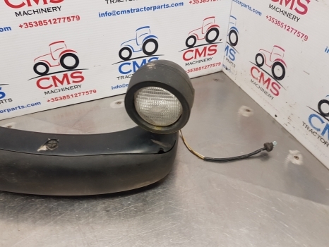 John Deere 6115, 6110m, 6m Series Turn Signal Lights Support L218833 - Žmigavac za Traktor: slika 2 John Deere 6115, 6110m, 6m Series Turn Signal Lights Support L218833 - Žmigavac za Traktor: slika 2