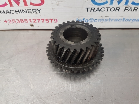 John Deere 6200, 6400, 6110, 6300, 6100 Transmission Gear 26t Al76607 - Menjač: slika 2 John Deere 6200, 6400, 6110, 6300, 6100 Transmission Gear 26t Al76607 - Menjač: slika 2