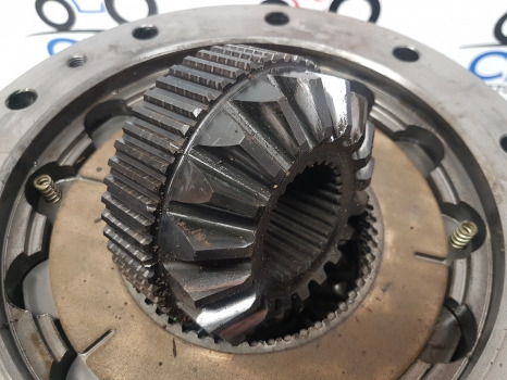 Zadnja osovina John Deere 6610, 6000, 6400 Rear Axle Differential Complete L80095, L80102: slika 9