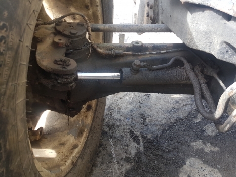 Lamborghini 1106 Same Laser Front Hub Complete Lhs 269.4331.0, 0.269.4331.0/10 - Glavčina za Traktor: slika 1 Lamborghini 1106 Same Laser Front Hub Complete Lhs 269.4331.0, 0.269.4331.0/10 - Glavčina za Traktor: slika 1