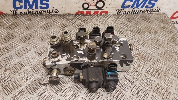 Landini Mythos 115 Transmission Hydraulic Valve Block 3648149m91, 3655022m91 - Hidraulični ventil za Traktor: slika 1 Landini Mythos 115 Transmission Hydraulic Valve Block 3648149m91, 3655022m91 - Hidraulični ventil za Traktor: slika 1