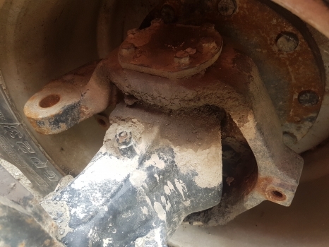 Manitou Mrt2540 Front Axle Dana Spicer 357/212/302 Rhs 729427, 737961, 603817 - Prednja osovina za Teleskopski upravljač: slika 2 Manitou Mrt2540 Front Axle Dana Spicer 357/212/302 Rhs 729427, 737961, 603817 - Prednja osovina za Teleskopski upravljač: slika 2