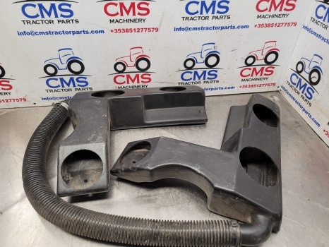 Massey Ferguson 4245, 4255, 4355 Cab Air Vent 3806427m3, 3806426m3 - Deo klima uređaja: slika 1 Massey Ferguson 4245, 4255, 4355 Cab Air Vent 3806427m3, 3806426m3 - Deo klima uređaja: slika 1
