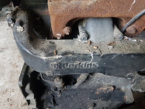 Massey Ferguson 4255, 4245, 3160, 6140, 6150 Engine Intake Manifold 3640983m91 - Usisna grana za Traktor: slika 2 Massey Ferguson 4255, 4245, 3160, 6140, 6150 Engine Intake Manifold 3640983m91 - Usisna grana za Traktor: slika 2
