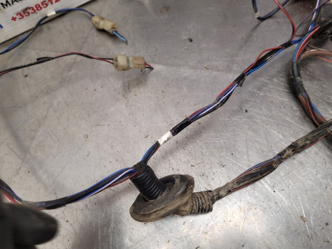 Kablovi/ Žičana oprema Massey Ferguson 4355, 4255, 4245 Cab Roof Wiring Loom Roof Wiring Loom: slika 6