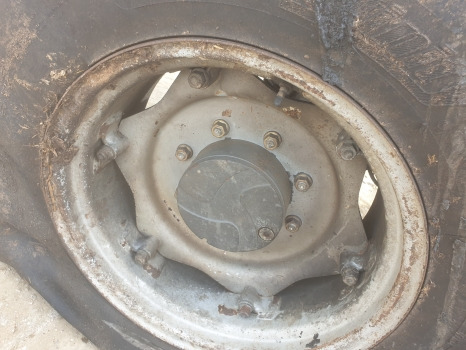 Massey Ferguson 5450 Nut Available For Dismantling - Suspenzija: slika 2 Massey Ferguson 5450 Nut Available For Dismantling - Suspenzija: slika 2
