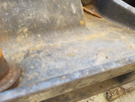 Massey Ferguson 5455, 5445, 5612, 5712, 5713 Front Weight Carrier 4270492m1 - Kontra teg: slika 3 Massey Ferguson 5455, 5445, 5612, 5712, 5713 Front Weight Carrier 4270492m1 - Kontra teg: slika 3