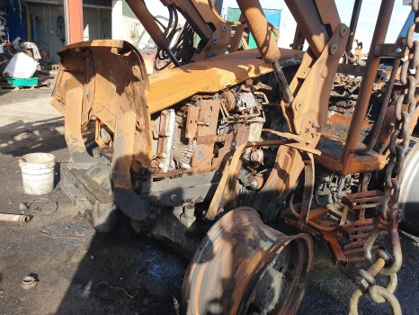 Massey Ferguson 5455 Front Rear Axle Engine Transmission Hydraulic Lift Parts - Motor: slika 2 Massey Ferguson 5455 Front Rear Axle Engine Transmission Hydraulic Lift Parts - Motor: slika 2