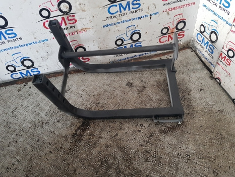 Massey Ferguson 5612, 5613, 5611, 5712 Fuel Tank Support Bracket Lhs 4356814m91 - Rezervoar za gorivo: slika 3 Massey Ferguson 5612, 5613, 5611, 5712 Fuel Tank Support Bracket Lhs 4356814m91 - Rezervoar za gorivo: slika 3