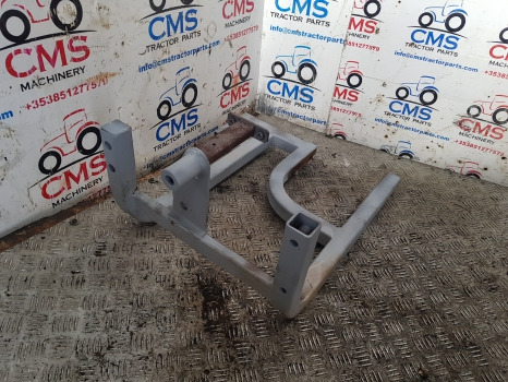 Oslanjanje kabine Massey Ferguson 5612, 5613, 5611 Tool Box Step Support Bracket Frame Rhs: slika 7