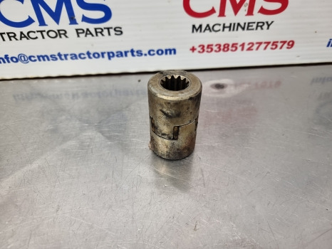 Massey Ferguson 698t, 675, 690, 1004, Steering Coupling 1680354m2 - Upravljački sistem: slika 1 Massey Ferguson 698t, 675, 690, 1004, Steering Coupling 1680354m2 - Upravljački sistem: slika 1