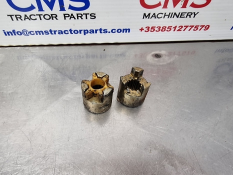 Massey Ferguson 698t, 675, 690, 1004, Steering Coupling 1680354m2 - Upravljački sistem: slika 3 Massey Ferguson 698t, 675, 690, 1004, Steering Coupling 1680354m2 - Upravljački sistem: slika 3