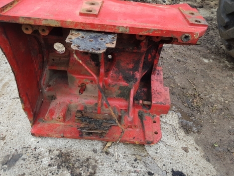 Prednja osovina za Poljoprivredna mašina Mccormick Case Cx, Mxc, Mc Ser Mc100 Front Axle Support Bolster 138531, 337256a1: slika 10