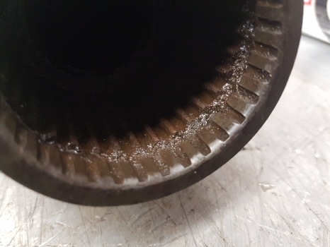 Mccormick Mc Case Maxxum Mx, Mxc Series Mx110 Maxxum Pto Drive Shaft 1341299c2 - Polosovina za Traktor: slika 3 Mccormick Mc Case Maxxum Mx, Mxc Series Mx110 Maxxum Pto Drive Shaft 1341299c2 - Polosovina za Traktor: slika 3