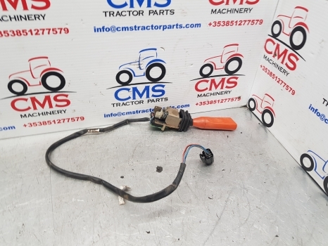 New Holland Case Cobo Ts115a Forward Revere Switch 82034514, 82034516, 010615 - Električni sistem: slika 1 New Holland Case Cobo Ts115a Forward Revere Switch 82034514, 82034516, 010615 - Električni sistem: slika 1