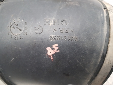 New Holland Case T7.200 Engine Air Cleaner Intake Vent 87518691, 84131959 - Sistem za usis vazduha za Traktor: slika 2 New Holland Case T7.200 Engine Air Cleaner Intake Vent 87518691, 84131959 - Sistem za usis vazduha za Traktor: slika 2
