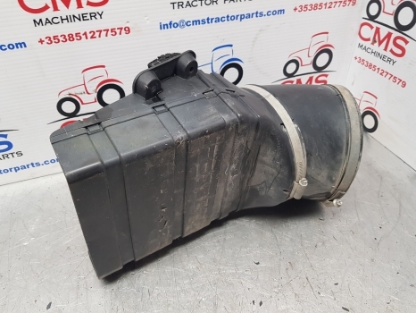 New Holland Case T7.200 Engine Air Cleaner Intake Vent 87518691, 84131959 - Sistem za usis vazduha za Traktor: slika 4 New Holland Case T7.200 Engine Air Cleaner Intake Vent 87518691, 84131959 - Sistem za usis vazduha za Traktor: slika 4