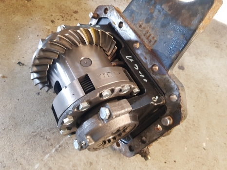 New Holland Case T7.200 Front Differential Unit 87491151, 84289744, 87491166 - Diferencijalna brzina za Traktor: slika 2 New Holland Case T7.200 Front Differential Unit 87491151, 84289744, 87491166 - Diferencijalna brzina za Traktor: slika 2