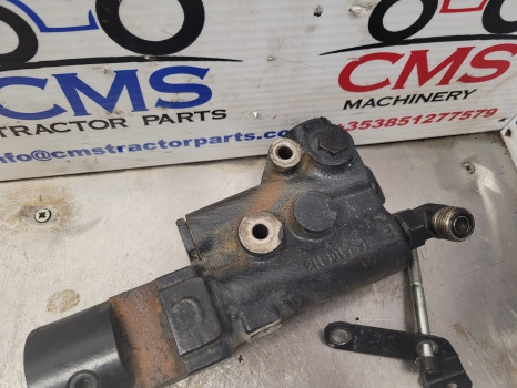 New Holland T5.110, T5.120, T5.130 Trailer Brake Valve 47566037, R917009740 - Delovi kočnica: slika 4 New Holland T5.110, T5.120, T5.130 Trailer Brake Valve 47566037, R917009740 - Delovi kočnica: slika 4