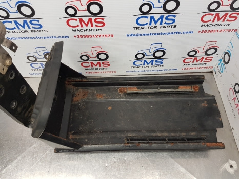 New Holland T5.95, T5, Case Battery Tray, Support 84535790, 84535783, 84536561 - Baterija za Poljoprivredna mašina: slika 3 New Holland T5.95, T5, Case Battery Tray, Support 84535790, 84535783, 84536561 - Baterija za Poljoprivredna mašina: slika 3