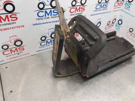 New Holland T5.95, T5, Case Battery Tray, Support 84535790, 84535783, 84536561 - Baterija za Poljoprivredna mašina: slika 4 New Holland T5.95, T5, Case Battery Tray, Support 84535790, 84535783, 84536561 - Baterija za Poljoprivredna mašina: slika 4