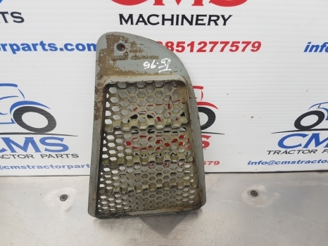 New Holland T5.95, T5, T4, Farmall, Luxxum Cab Trim Panel 84314477, 84288690 - Kabina i enterijer: slika 4 New Holland T5.95, T5, T4, Farmall, Luxxum Cab Trim Panel 84314477, 84288690 - Kabina i enterijer: slika 4