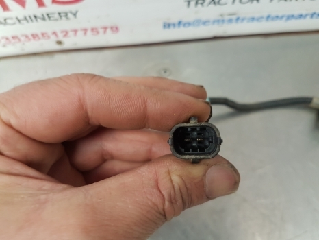 New Holland T5.95 Temperature Sender Sensor 47478866 - Senzor za Traktor: slika 5 New Holland T5.95 Temperature Sender Sensor 47478866 - Senzor za Traktor: slika 5