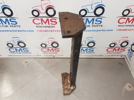 New Holland Tm150, 115, 125, 135, 165 Battery Support Column Rhs 82017454 - Baterija za Traktor: slika 3 New Holland Tm150, 115, 125, 135, 165 Battery Support Column Rhs 82017454 - Baterija za Traktor: slika 3