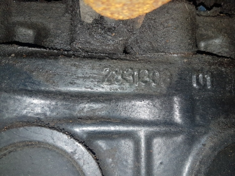 New Holland Ts115a Delta Engine Head, Block, Cranckshaft Nut 2831308, 2830760 - Motor: slika 3 New Holland Ts115a Delta Engine Head, Block, Cranckshaft Nut 2831308, 2830760 - Motor: slika 3